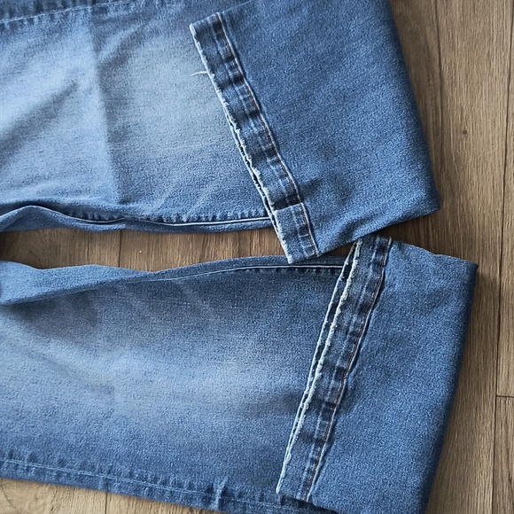 American Eagle Wide Leg Jeans - Picture 9 of 12